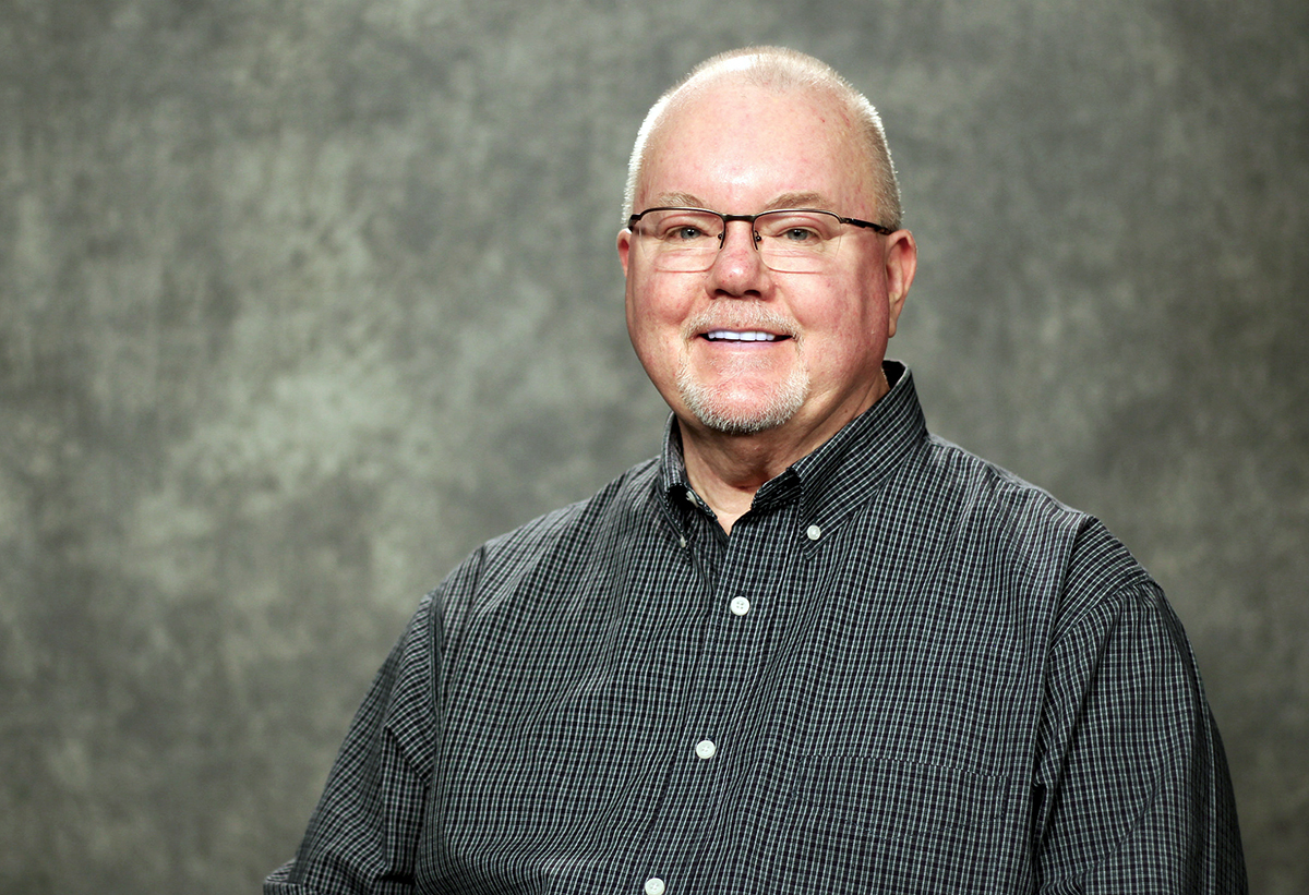 Paul Burrows, information and service architect in UIT Teaching & Learning Technologies (TLT), is the winner of the 2019-20 Kevin Taylor Memorial Service Award. Burrows was unable to attend the 2019 UIT All-Hands Meeting on September 24, 2019. Accepting on his behalf was TLT Director Jon Thomas.