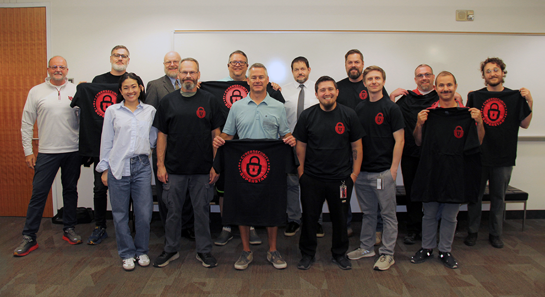 L-R: Dean Keyek-Franssen, Christopher Bradshaw, Karin Wilcox, Clay Postma, David Roberts, Jim Cannon, Matt Harting, Jake Johansen, Eric Martinez, Ian Johanson, Brendan McDonnell, Ryan Lark, Ben Repak, and Nick Haynes.